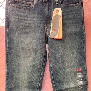 Levi's Women Dark Wash Jeans